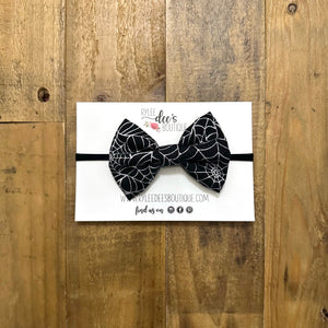 PENELOPE BOW | Metallic Spider Webs