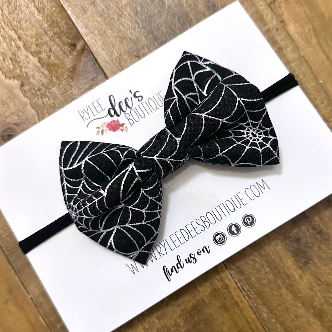 PENELOPE BOW | Metallic Spider Webs